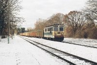 07.12.2003, stacja Sterławki Wielkie. ST43-275 z pociągiem dodatkowym TMWSc 51582 Terespol Pomorski-Ełk
