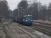 31.03.2012, Stare Juchy, ST44-933 z pociągiem Suwałki-Terespol wjeżdża na stację przed krzyżowaniem z szynobusem do Ełku