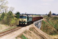 30.04.2003 Raczki, most na Dowspudzie, ST44-878, pociąg TKPSc 77782 Suwałki - Ełk