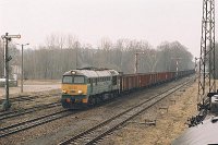 17.03.2004, stacja Stare Juchy, ok. godz. 10.15, ST44-957 z poc. TKMSc 763 Ełk - Giżycko