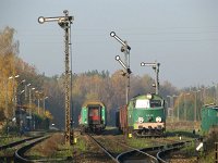 21.10.2008, stacja Stare Juchy. SU45-206 z pociągiem TKMSc 762 Giżycko-Ełk, przejeżdża stację 