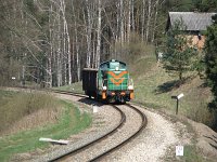 23.04.2009 między Starymi Juchami i Woszczelami (km 113,7), SM42-387 w drodze powrotnej do Ełku z Giżycka