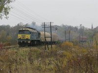 27.10.2009, podjazd za stacją w Bartoszycach, ST44-992 z pociągiem TKMSc 8883 Korsze - Bartoszyce