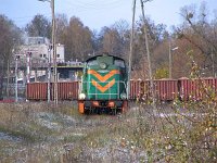 03.11.2006, Pisz, bocznica Fabryki Sklejka Pisz SA, SM42-433 z pociągiem TKMSc 790 Ełk - Pisz