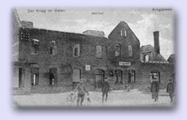 Dworzec kolejowy w Kruklankach po I-wojennych zniszczeniach, przedwojenna pocztwka z archiwum Piotra Janika
