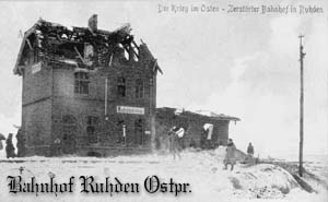Zniszczony dworzec w Rudzie. Pocztwka z 1915 roku.